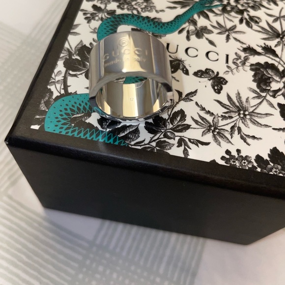 Brand New Gucci Ring size 6 - Picture 8 of 9